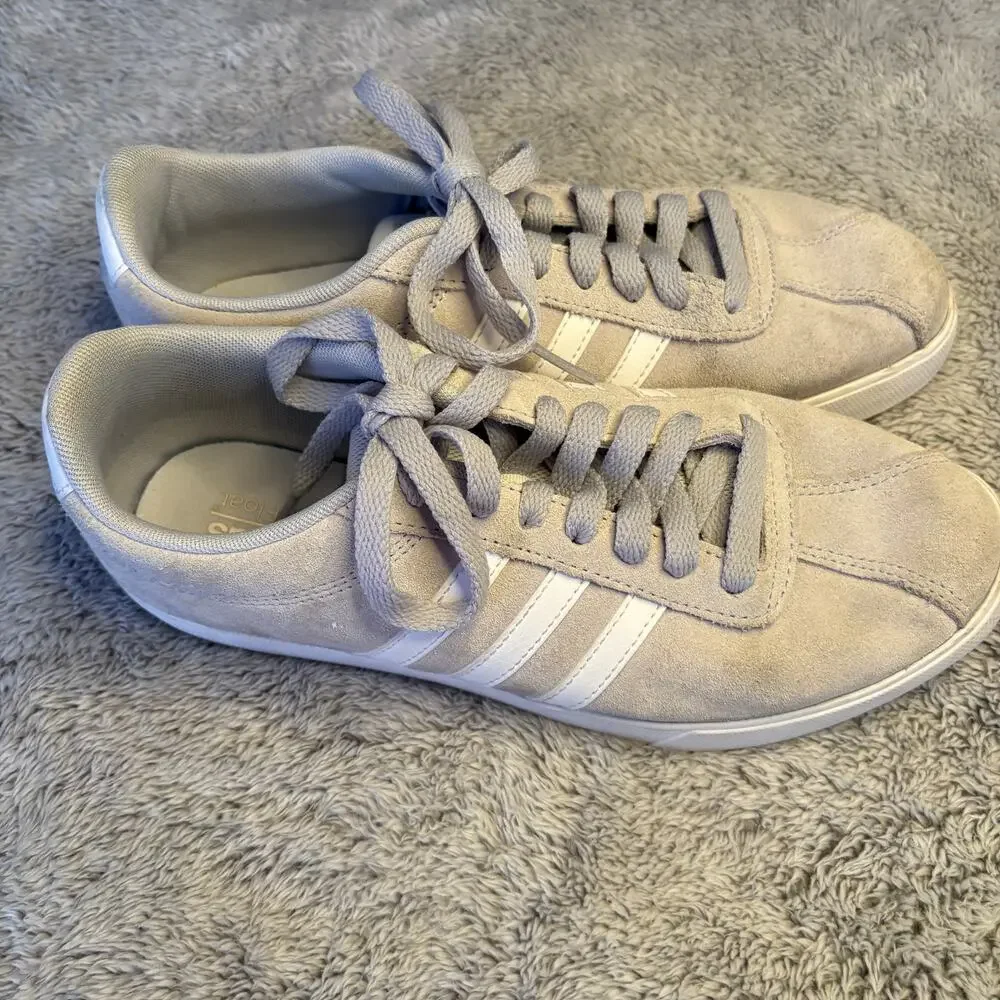 Adidas Women's Sneakers Size 7.5‎